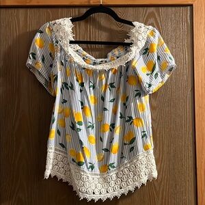 Lemon print top